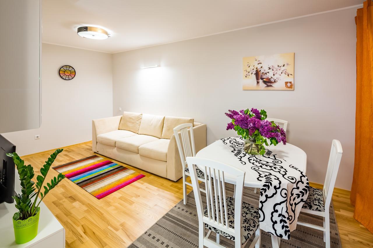 Bv Apartments Svobodu Avenue Lviv Buitenkant foto